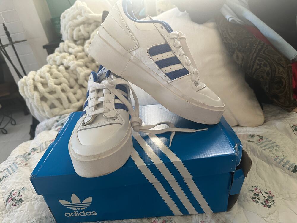 ADIDAS FORUM BONEGA WHITE/BLUE LEATHER PLATFORM SNEAKERS 8 IN BOX